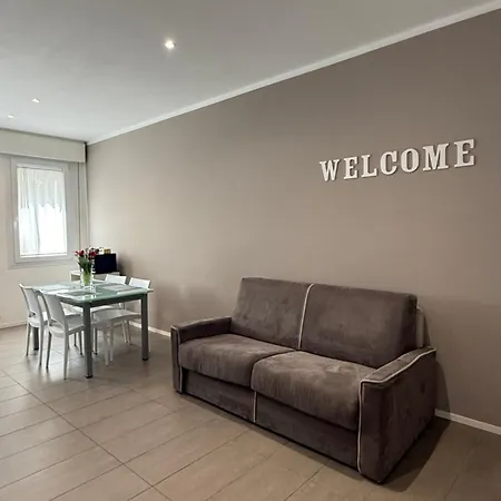 My Happy Place - Restyled Apartment Venice